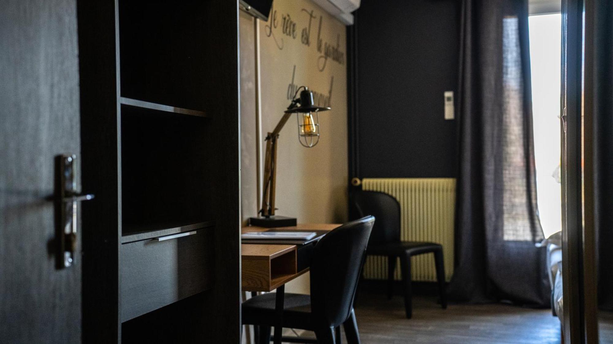 Hotel Parc Adelie - Logis Hotels 몽타그니레본 외부 사진