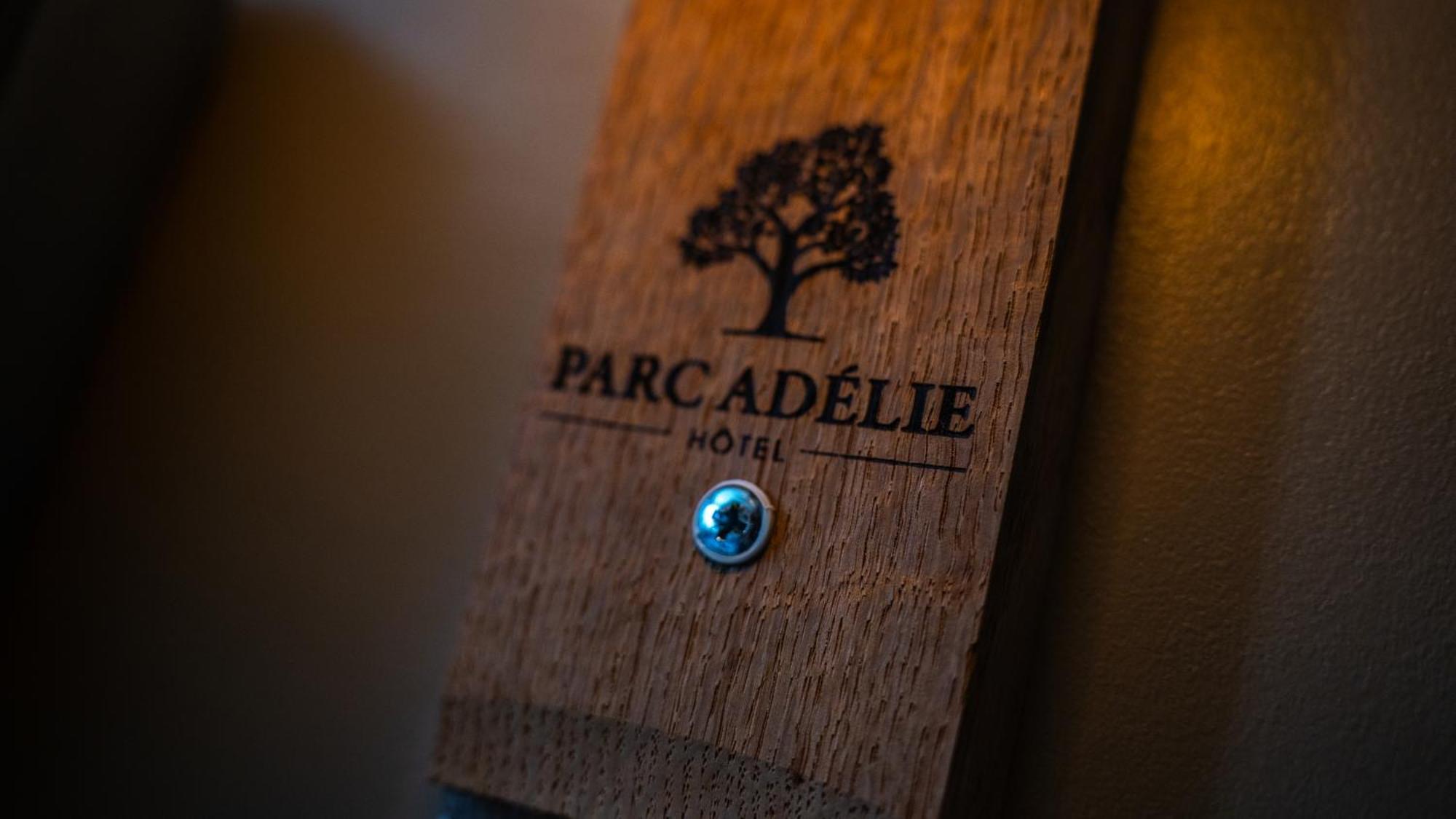 Hotel Parc Adelie - Logis Hotels 몽타그니레본 외부 사진